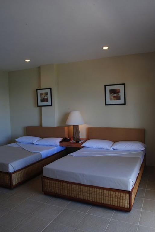 Almont Beach Resort Surigao Chambre photo